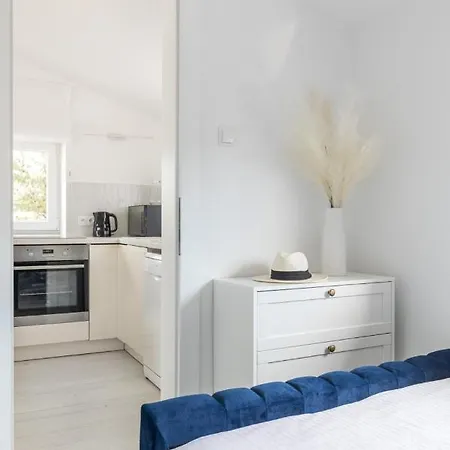 Apartman In Arbanija With Sea View, Terrace, Air Conditioning, Wifi 5139-5 *