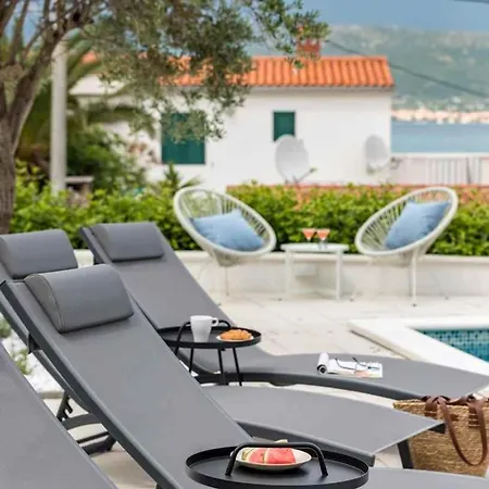 In Arbanija With Sea View, Terrace, Air Conditioning, Wifi 5139-5 * Trogir