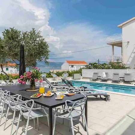 Apartman In Arbanija With Sea View, Terrace, Air Conditioning, Wifi 5139-5 Trogir
