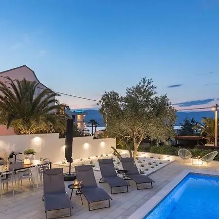 In Arbanija With Sea View, Terrace, Air Conditioning, Wifi 5139-5 Lägenhet Trogir