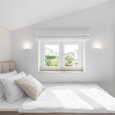 Lägenhet In Arbanija With Sea View, Terrace, Air Conditioning, Wifi 5139-5 Trogir