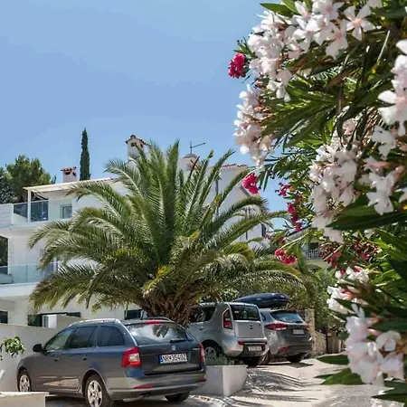 In Arbanija With Sea View, Terrace, Air Conditioning, Wifi 5139-5 *