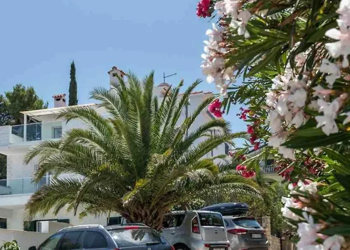 In Arbanija With Sea View, Terrace, Air Conditioning, Wifi 5139-5 *