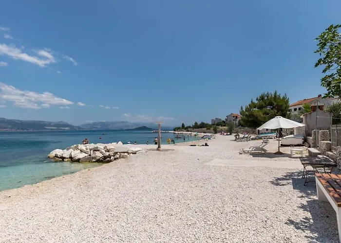 Apartment In Arbanija With Sea View, Terrace, Air Conditioning, Wifi 5139-5 *