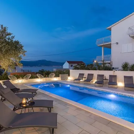 In Arbanija With Sea View, Terrace, Air Conditioning, Wifi 5139-5 Apartment *